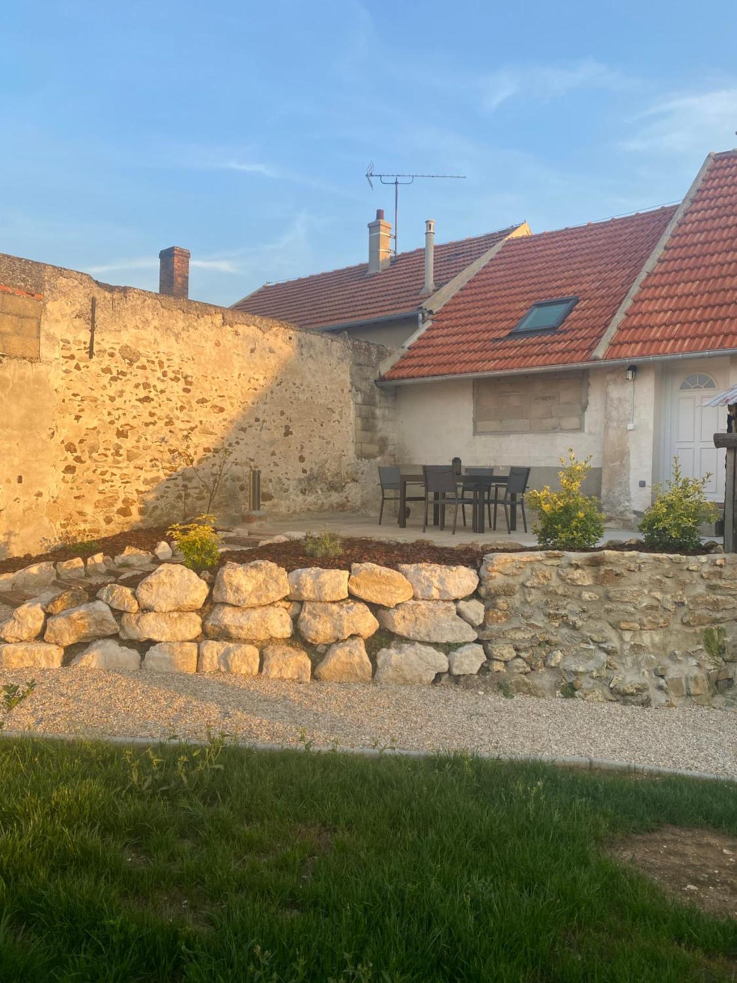 Appart Renove En Duplex Avec Terrasse Et Garage Bouleurs Zewnętrze zdjęcie